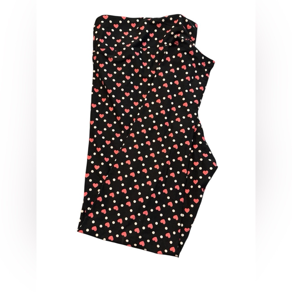 LuLaRoe Adult Leggings, black background with Pink and White Hearts